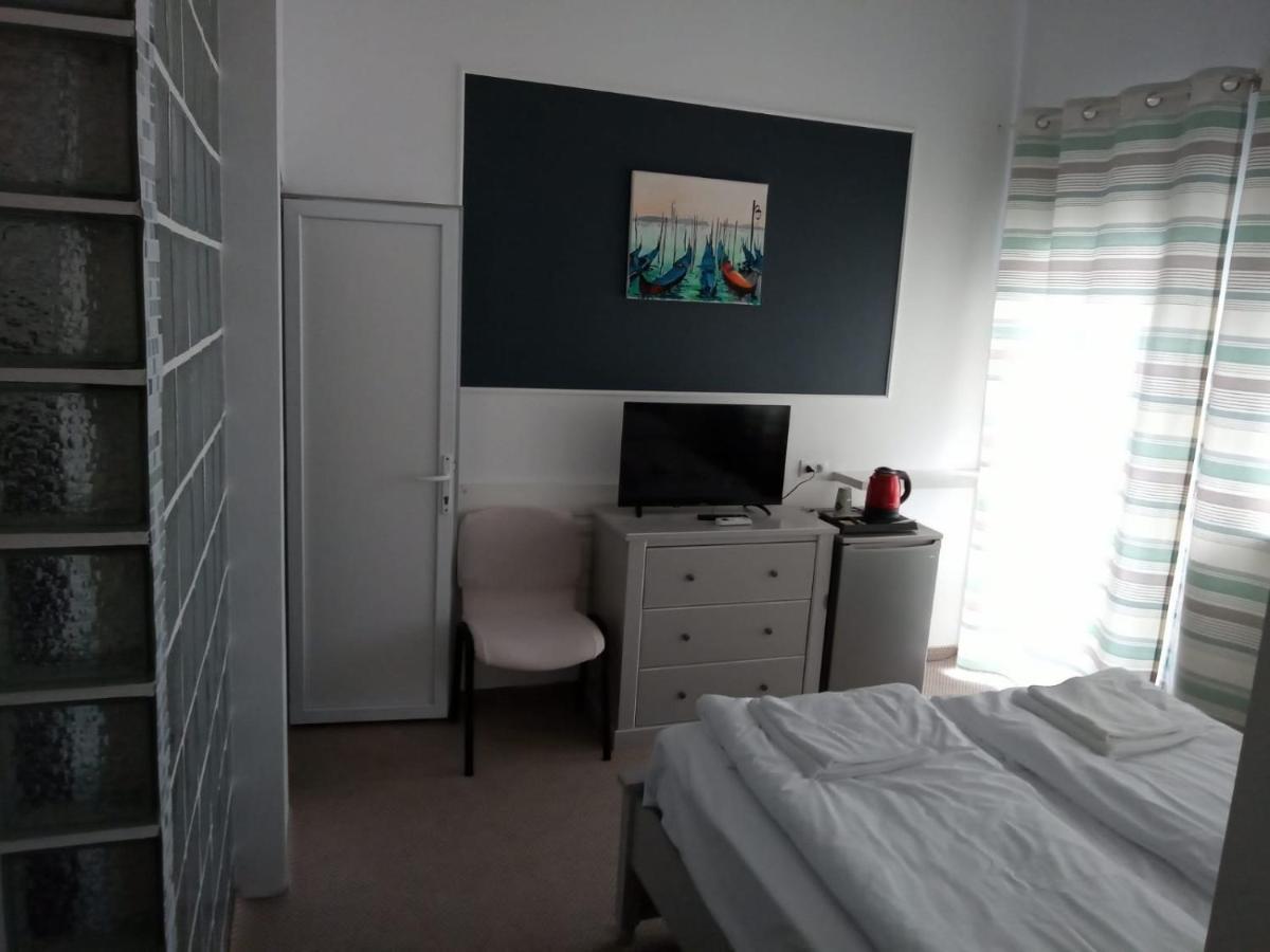 Hunedoara Sport Confort Hotel Ngoại thất bức ảnh